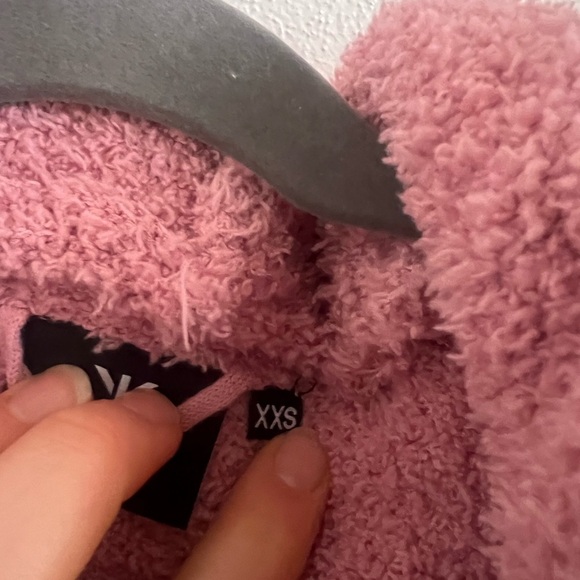 One Piece Pink Fuzzy Suit, size XXS - Picture 5 of 6